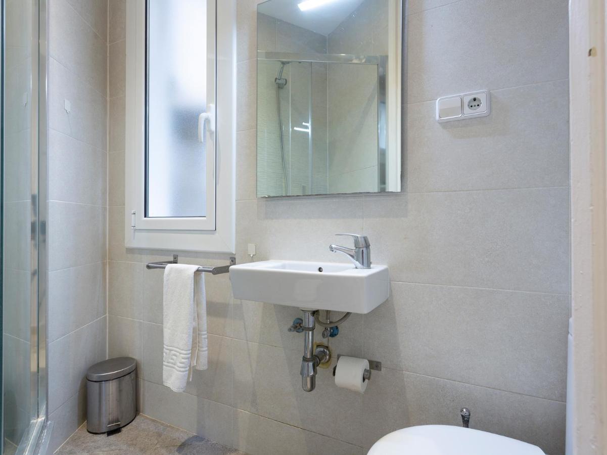 Centric Sagrada Familia Apartments برشلونة المظهر الخارجي الصورة